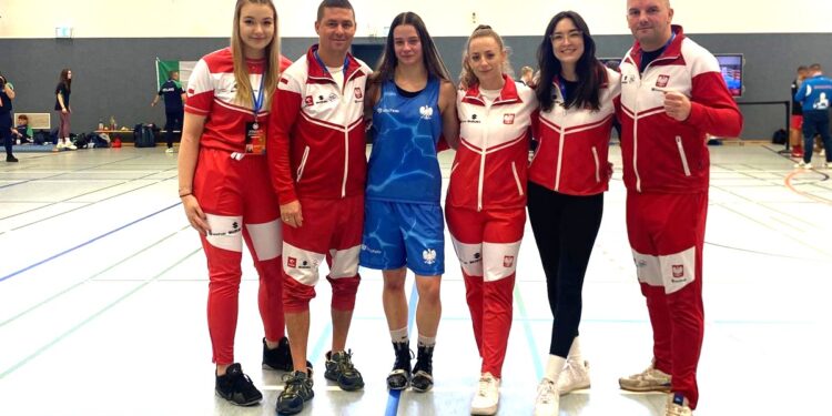 Mistrzostwa Europy Kadetów: Jakub Wojnicz i Oliwia Małyszek w ćwierćfinałach